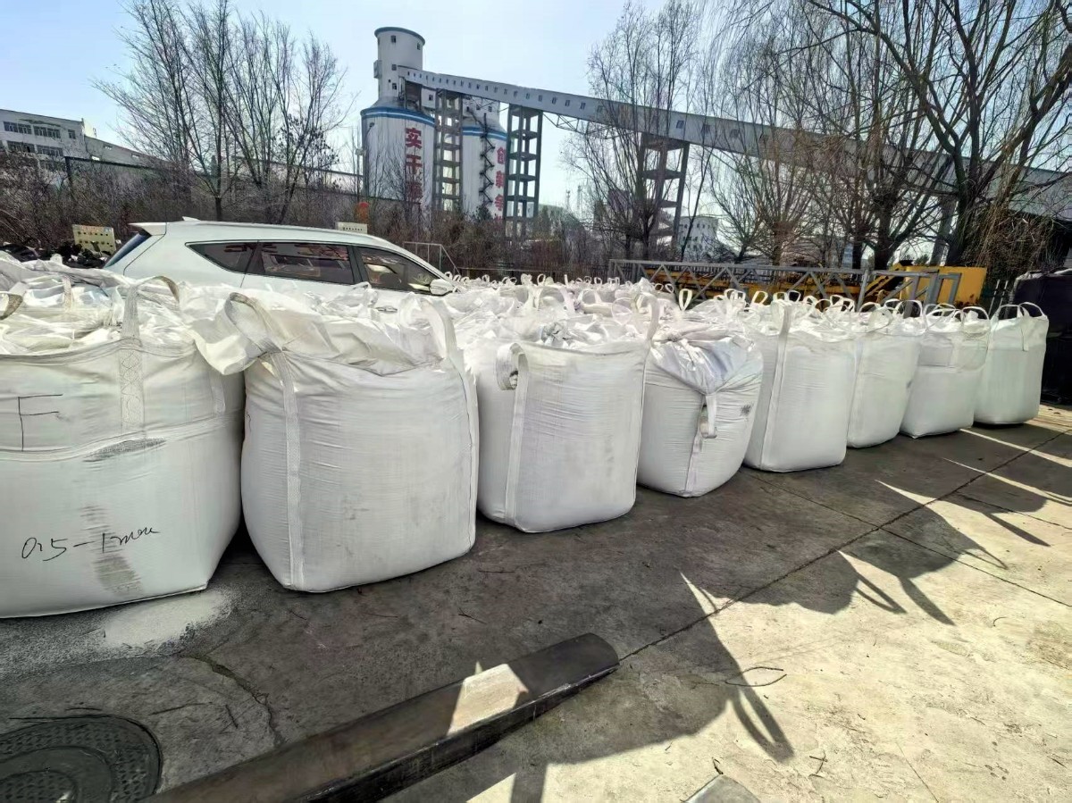 石英砂濾料.jpg